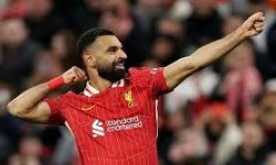 المصري محمد صلاح يتوج بجائزة رابطة الدوري الإنجليزي كأفضل لاعب هذا الموسم